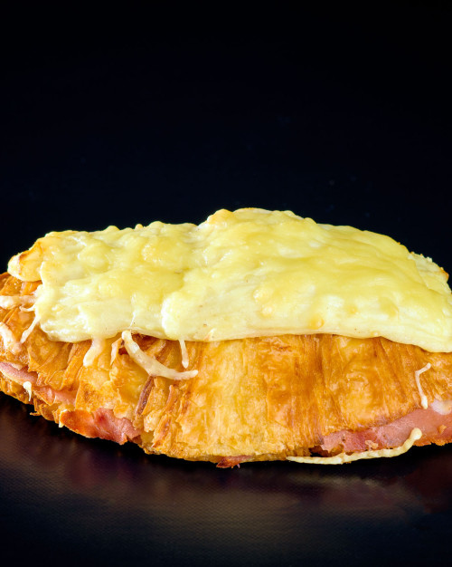 Croissant au jambon
